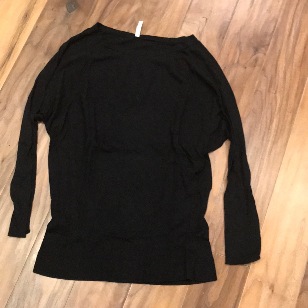 Gap sweater